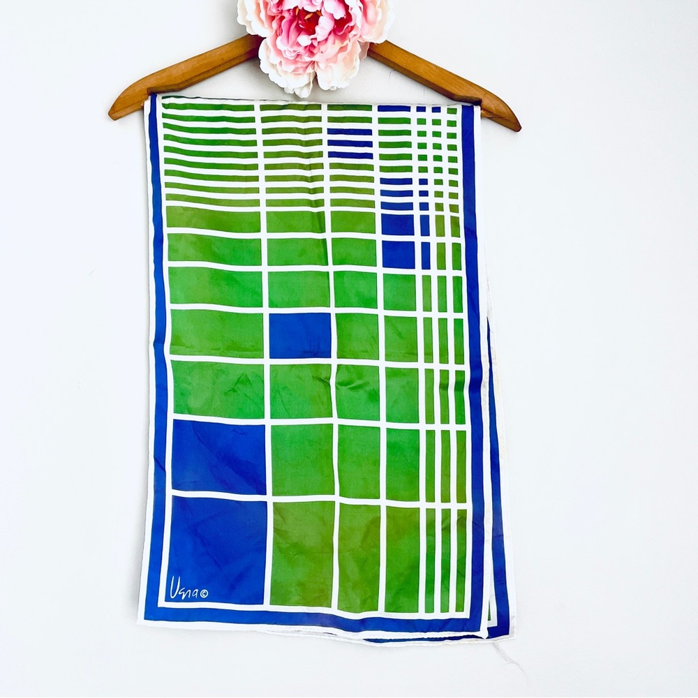 Vera Neumann Vintage VTG Blue Green White Rectangle Scarf
